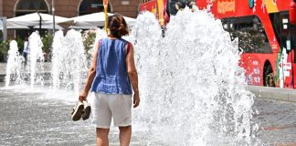Κύμα καύσωνα σαρώνει την Ευρώπη: Σαράντα άνθρωποι έχουν πνιγεί στη Γαλλία
