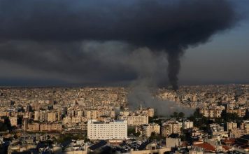 Νέα ισχυρά πλήγματα των ΗΠΑ στο Ιράν: Η τιμή του πετρελαίου συνεχίζει να ανεβαίνει