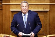 Αναθεώρηση Συντάγματος: Η ΝΔ αποσύρει την πρόταση για ασυμβίβαστο βουλευτή-υπουργού