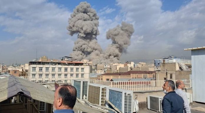 Τέλος η εκεχειρία: Οι ΗΠΑ έπληξαν πάνω από 80 στόχους στο Ιράν – Αντίποινα της Τεχεράνης