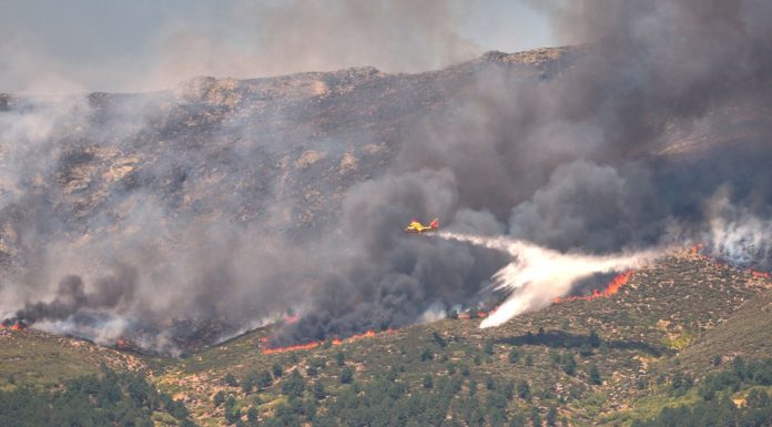Μαίνεται η μεγάλη πυρκαγιά στη Γαλλία: 420.000 στρέμματα έχουν γίνει στάχτη