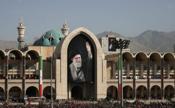 Ιράν: Ξεκίνησε το λαϊκό προσκύνημα της σορού του αγιατολάχ Αλί Χαμενεΐ