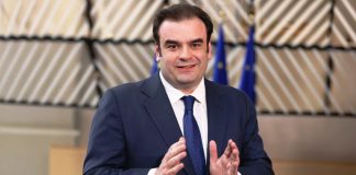 Le Point: Κυριάκος Πιερρακάκης, ο Έλληνας που θέλει να ξυπνήσει την Ευρώπη