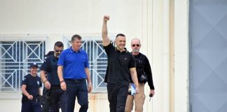 Αποφυλακίστηκε από τις φυλακές Δομοκού ο Ηλίας Κασιδιάρης