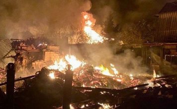 Οκτώ νεκροί σε πλήγματα της Ρωσίας στην Ουκρανία με φόντο τη συνάντηση Ζελένσκι-Τραμπ στις ΗΠΑ