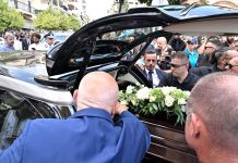 “Αθάνατος”: Στην τελευταία κατοικία του οδηγήθηκε ο δημοφιλής τραγουδιστής Γ. Μαζωνάκης