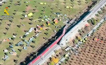 Τραγωδία στην Ισπανία: Πολύνεκρο δυστύχημα με σύγκρουση δυο τρένων