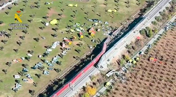 Τραγωδία στην Ισπανία: Πολύνεκρο δυστύχημα με σύγκρουση δυο τρένων